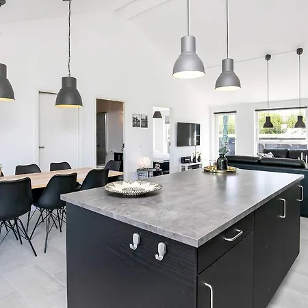 Modern Retreat With - By Traum