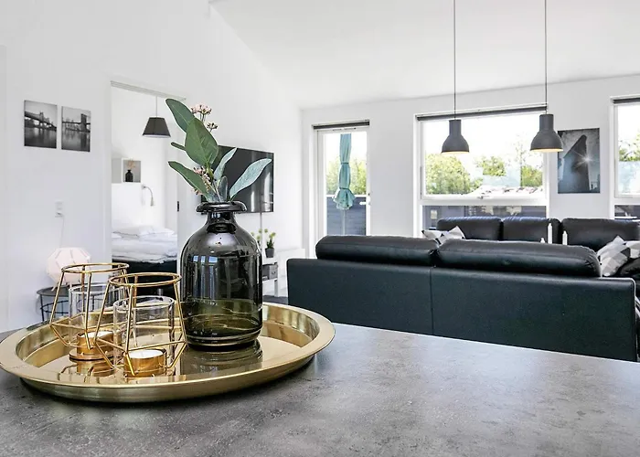 Modern Retreat With - By Traum